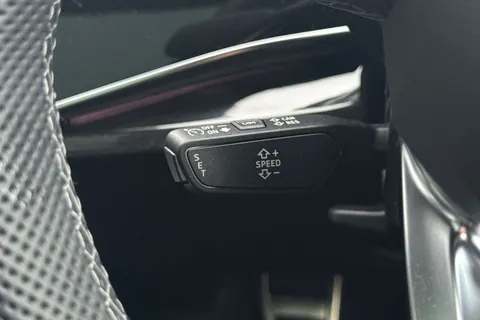 Audi Q7 3.0 TDI V6 Black Edition Tiptronic quattro Euro 6 (s/s) 5dr Thumbnail #44