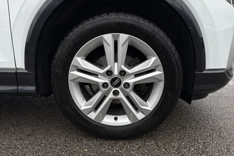 PK21YHF Audi Q2 Sport 35 TFSI  150 PS 6-speed Thumbnail #11