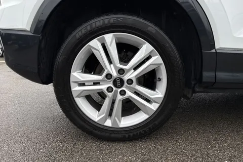 PK21YHF Audi Q2 Sport 35 TFSI  150 PS 6-speed Thumbnail #12