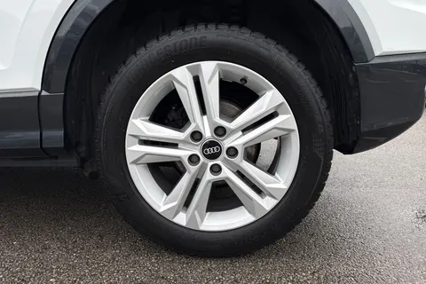 PK21YHF Audi Q2 Sport 35 TFSI  150 PS 6-speed Thumbnail #13