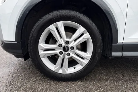 PK21YHF Audi Q2 Sport 35 TFSI  150 PS 6-speed Thumbnail #14