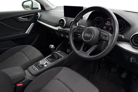 PK21YHF Audi Q2 Sport 35 TFSI  150 PS 6-speed Thumbnail #15