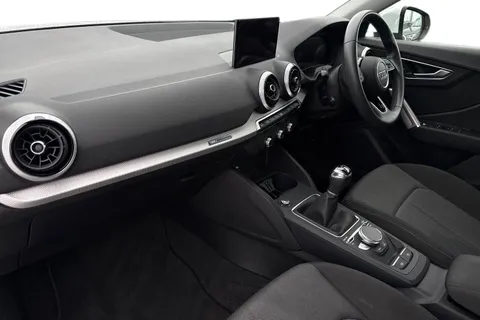 PK21YHF Audi Q2 Sport 35 TFSI  150 PS 6-speed Thumbnail #16