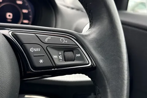 PK21YHF Audi Q2 Sport 35 TFSI  150 PS 6-speed Thumbnail #38