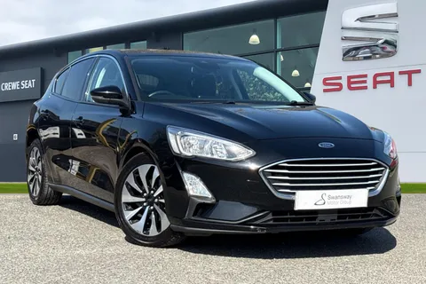 DN68ZKM Ford Focus 1.0T EcoBoost Zetec Hatchback 5dr Petrol Auto Euro 6 (s/s) (125 ps) Thumbnail #1