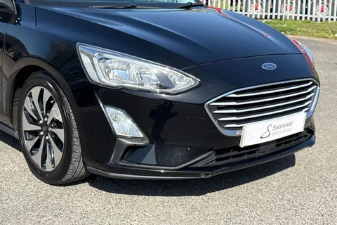 DN68ZKM Ford Focus 1.0T EcoBoost Zetec Hatchback 5dr Petrol Auto Euro 6 (s/s) (125 ps) Thumbnail #8