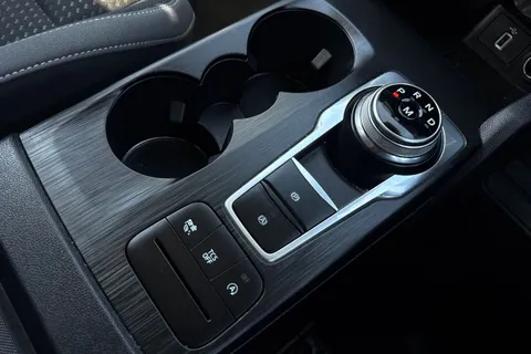 DN68ZKM Ford Focus 1.0T EcoBoost Zetec Hatchback 5dr Petrol Auto Euro 6 (s/s) (125 ps) Thumbnail #22