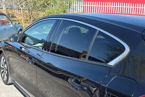 DN68ZKM Ford Focus 1.0T EcoBoost Zetec Hatchback 5dr Petrol Auto Euro 6 (s/s) (125 ps) Thumbnail #24