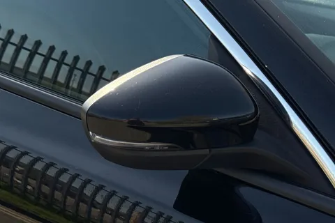 DN68ZKM Ford Focus 1.0T EcoBoost Zetec Hatchback 5dr Petrol Auto Euro 6 (s/s) (125 ps) Thumbnail #28