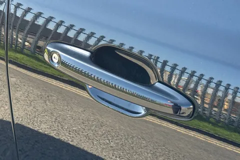 DN68ZKM Ford Focus 1.0T EcoBoost Zetec Hatchback 5dr Petrol Auto Euro 6 (s/s) (125 ps) Thumbnail #29