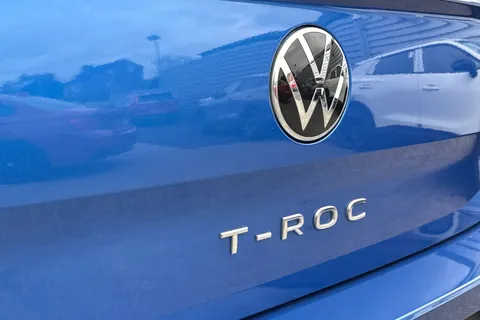 NL23VWE Volkswagen T-Roc 1.5 TSI Life Euro 6 (s/s) 5dr Thumbnail #33