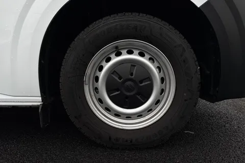 KY25PKD Volkswagen E-Transporter 100kW 65kWh Commerce Plus Van Auto Thumbnail #10