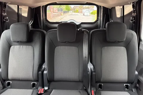 KW75NCZ Volkswagen E-Transporter 286PS 65kWh Commerce Pro Kombi Van Auto Thumbnail #20