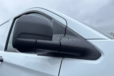 KY25PKD Volkswagen E-Transporter 100kW 65kWh Commerce Plus Van Auto Thumbnail #27