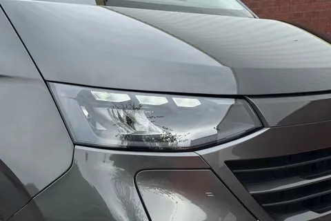 KW75NCZ Volkswagen E-Transporter 286PS 65kWh Commerce Pro Kombi Van Auto Thumbnail #29