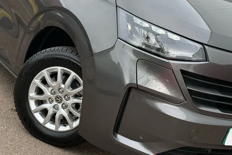 KW75NCZ Volkswagen E-Transporter 286PS 65kWh Commerce Pro Kombi Van Auto Thumbnail #30