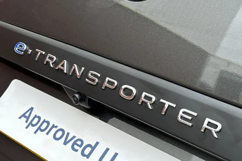 KW75NCZ Volkswagen E-Transporter 286PS 65kWh Commerce Pro Kombi Van Auto Thumbnail #38