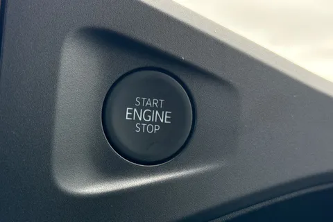 KY25PKD Volkswagen E-Transporter 100kW 65kWh Commerce Plus Van Auto Thumbnail #37