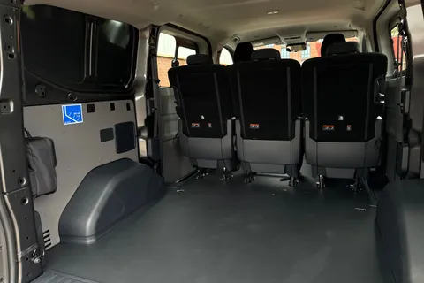 KW75NCZ Volkswagen E-Transporter 286PS 65kWh Commerce Pro Kombi Van Auto Thumbnail #43