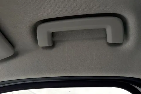 KY25PKD Volkswagen E-Transporter 100kW 65kWh Commerce Plus Van Auto Thumbnail #43