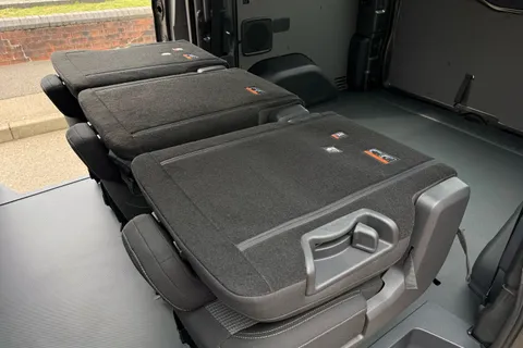 KW75NCZ Volkswagen E-Transporter 286PS 65kWh Commerce Pro Kombi Van Auto Thumbnail #50