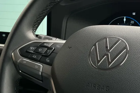KW75NCZ Volkswagen E-Transporter 286PS 65kWh Commerce Pro Kombi Van Auto Thumbnail #60