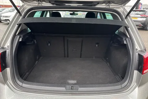 DU20BOV Volkswagen Golf 1.5 TSI EVO Match Edition Euro 6 (s/s) 5dr Thumbnail #8