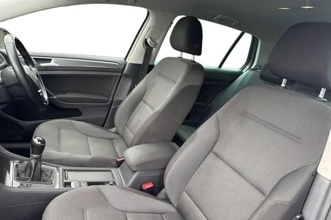 DU20BOV Volkswagen Golf 1.5 TSI EVO Match Edition Euro 6 (s/s) 5dr Thumbnail #17