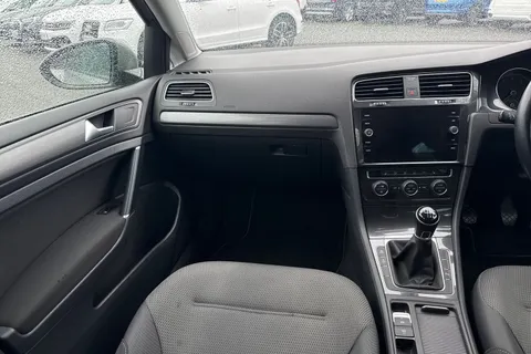 DU20BOV Volkswagen Golf 1.5 TSI EVO Match Edition Euro 6 (s/s) 5dr Thumbnail #21