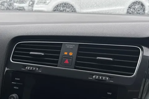 DU20BOV Volkswagen Golf 1.5 TSI EVO Match Edition Euro 6 (s/s) 5dr Thumbnail #37