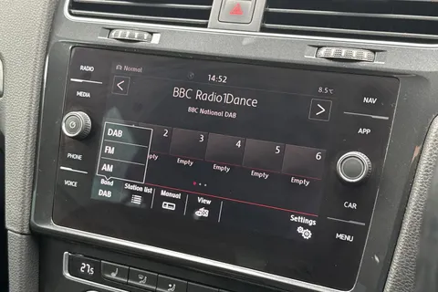 DU20BOV Volkswagen Golf 1.5 TSI EVO Match Edition Euro 6 (s/s) 5dr Thumbnail #45