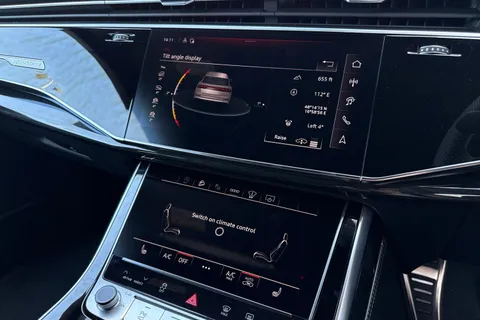  Audi SQ8 4.0 TFSI V8 Black Edition Tiptronic quattro Euro 6 (s/s) 5dr Thumbnail #32