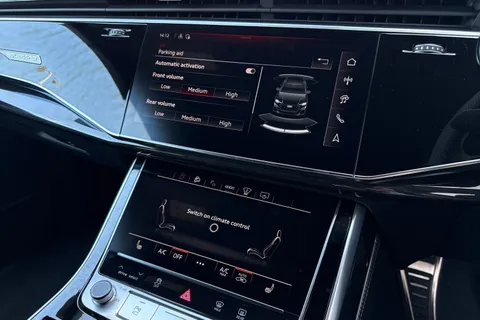  Audi SQ8 4.0 TFSI V8 Black Edition Tiptronic quattro Euro 6 (s/s) 5dr Thumbnail #33