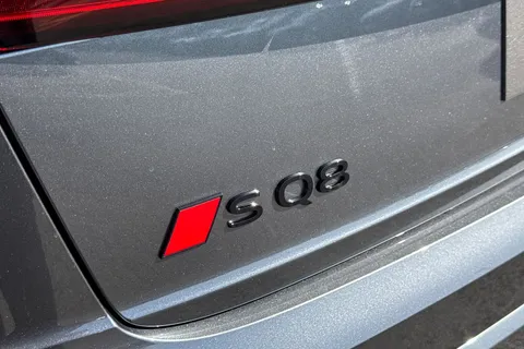  Audi SQ8 4.0 TFSI V8 Black Edition Tiptronic quattro Euro 6 (s/s) 5dr Thumbnail #41
