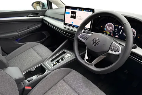 CX75ZYJ Volkswagen Golf 1.5 eTSI 150 Match 5dr DSG ⭐Winter package, 18' Catania alloy wheels⭐ Thumbnail #8