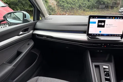 CX75ZYJ Volkswagen Golf 1.5 eTSI 150 Match 5dr DSG ⭐Winter package, 18' Catania alloy wheels⭐ Thumbnail #15