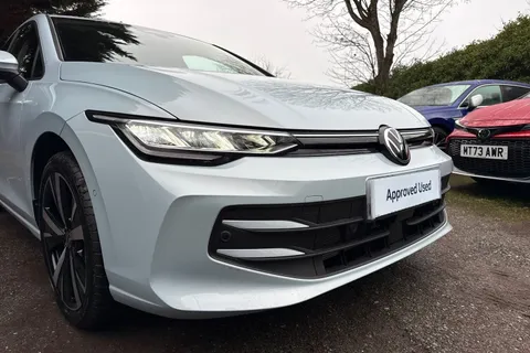 CX75ZYJ Volkswagen Golf 1.5 eTSI 150 Match 5dr DSG ⭐Winter package, 18' Catania alloy wheels⭐ Thumbnail #17