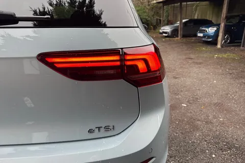 CX75ZYJ Volkswagen Golf 1.5 eTSI 150 Match 5dr DSG ⭐Winter package, 18' Catania alloy wheels⭐ Thumbnail #28