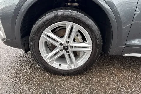 DC23TVM Audi Q5 S line 40 TDI quattro 204 PS S tronic Thumbnail #13