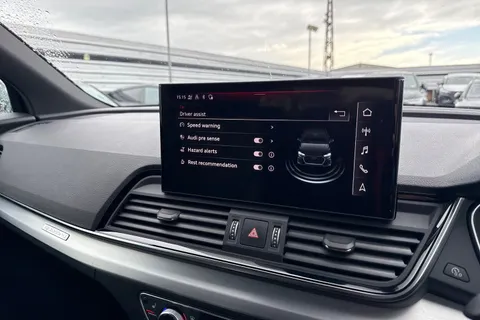 DC23TVM Audi Q5 S line 40 TDI quattro 204 PS S tronic Thumbnail #44