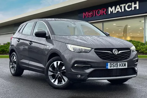 DS19HXM Vauxhall Grandland X 1.5 Turbo D Sport Nav Auto Euro 6 (s/s) 5dr Thumbnail #2