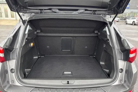 DS19HXM Vauxhall Grandland X 1.5 Turbo D Sport Nav Auto Euro 6 (s/s) 5dr Thumbnail #8