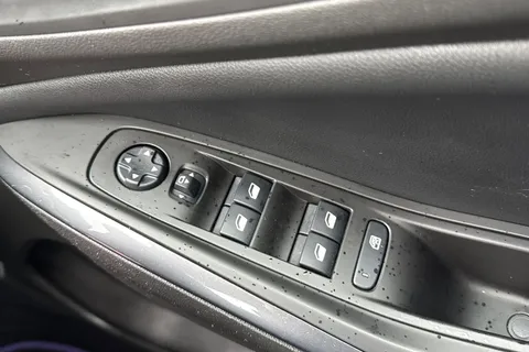 DS19HXM Vauxhall Grandland X 1.5 Turbo D Sport Nav Auto Euro 6 (s/s) 5dr Thumbnail #40