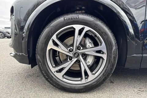  Audi Q6 E-Tron 83kWh S line Sportback Auto 5dr Thumbnail #9