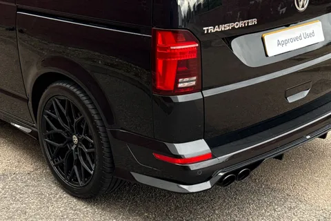 PJ73AWX Volkswagen Transporter Shuttle 2.0 TDI 204PS SE Minibus DSG-ABT Sportsline Special Build Thumbnail #9