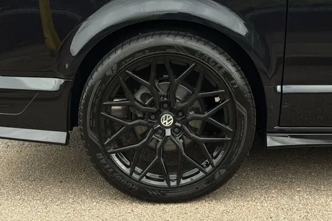 PJ73AWX Volkswagen Transporter Shuttle 2.0 TDI 204PS SE Minibus DSG-ABT Sportsline Special Build Thumbnail #12