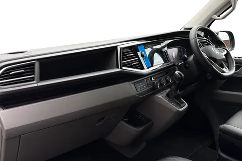 PJ73AWX Volkswagen Transporter Shuttle 2.0 TDI 204PS SE Minibus DSG-ABT Sportsline Special Build Thumbnail #16