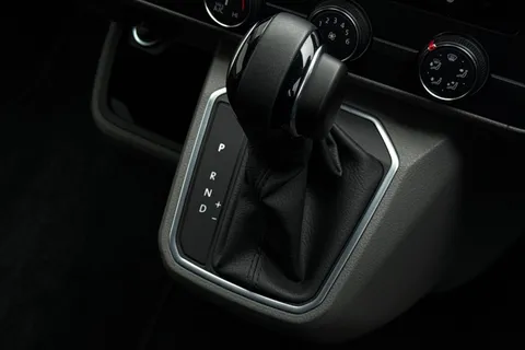 PJ73AWX Volkswagen Transporter Shuttle 2.0 TDI 204PS SE Minibus DSG-ABT Sportsline Special Build Thumbnail #24