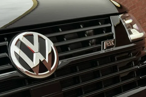 PJ73AWX Volkswagen Transporter Shuttle 2.0 TDI 204PS SE Minibus DSG-ABT Sportsline Special Build Thumbnail #32