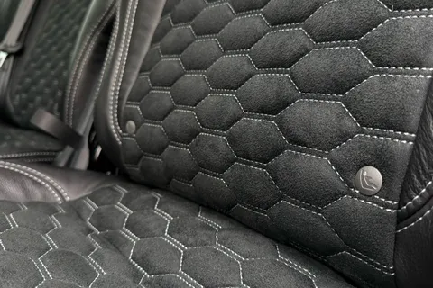 PJ73AWX Volkswagen Transporter Shuttle 2.0 TDI 204PS SE Minibus DSG-ABT Sportsline Special Build Thumbnail #47